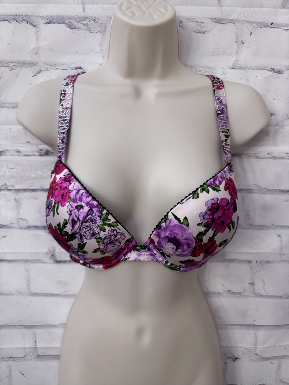 Victoria’s Secret Bra 34D Very Sexy Push Up Bling Floral Underwire Girly